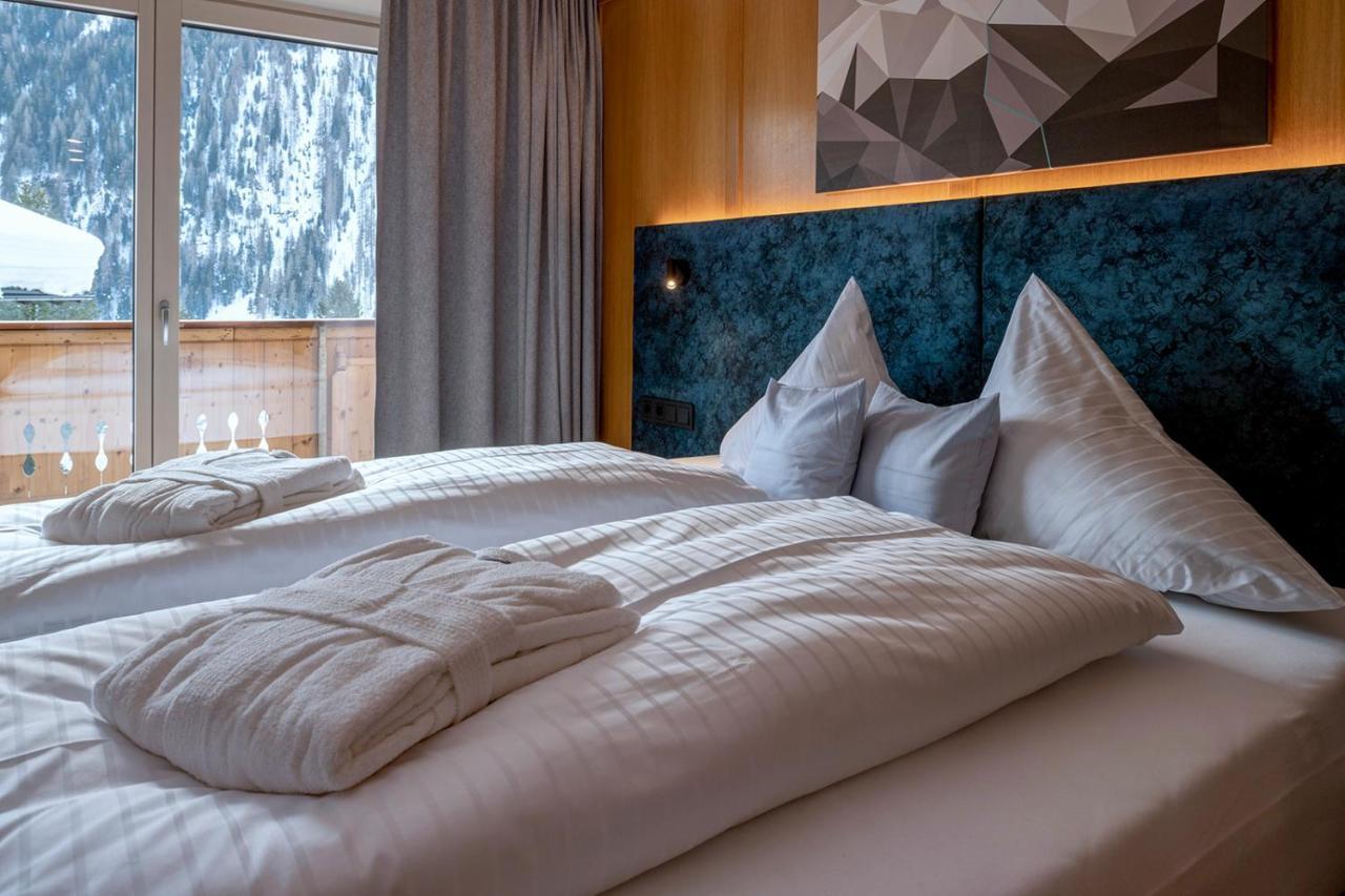 Das Unterrain Lifestyle Hotel Sankt Jakob in Defereggen Bagian luar foto