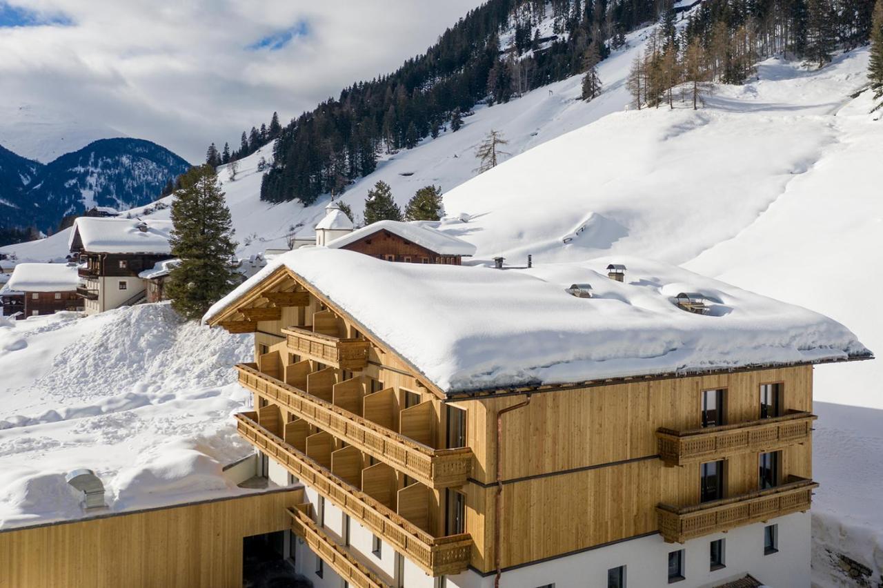 Das Unterrain Lifestyle Hotel Sankt Jakob in Defereggen Bagian luar foto